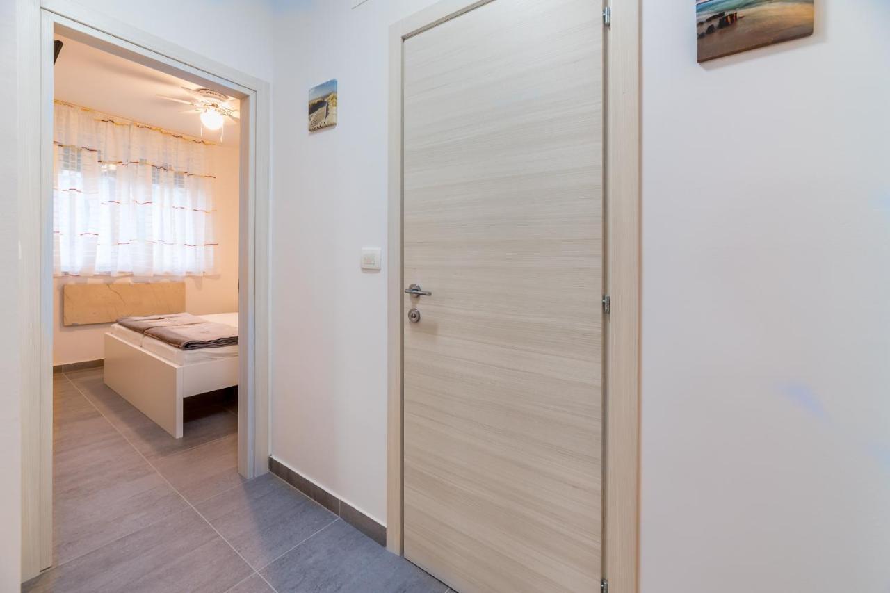 Apartment Lana Baška Exterior foto